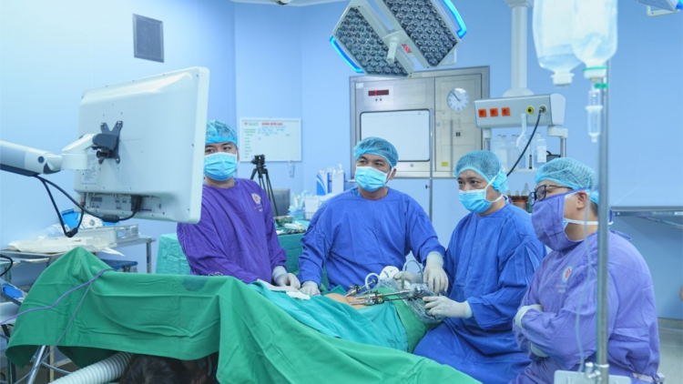 Lần đầu tiên triển khai kỹ thuật nội soi vét hạch bẹn điều trị ung thư cơ quan sinh dục nam  (16/11/2023)