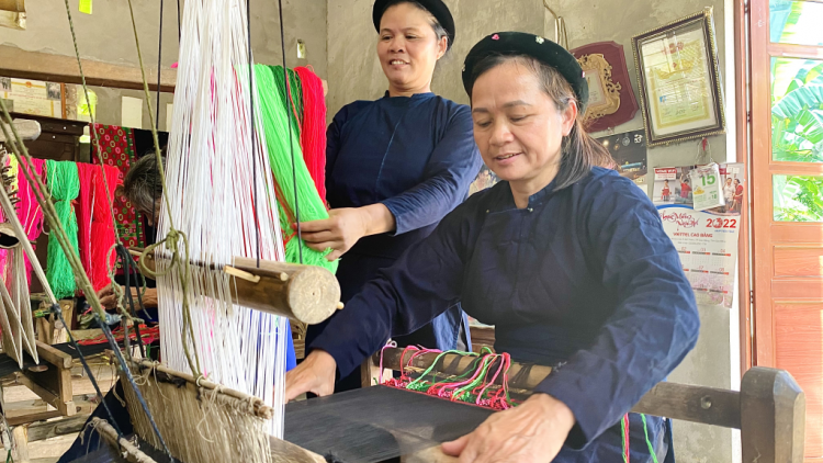 Làng nghề dệt thổ cẩm Luống Nọi - điểm di sản văn hóa phía Bắc Cao Bằng (29/11/2023)