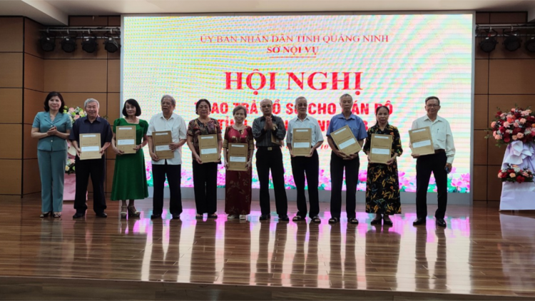"Đường về" của những hồ sơ đi B (14/11/2023)