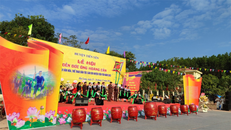 Rực rỡ sắc màu văn hóa người Sán Dìu tại lễ hội Đức ông Hoàng Cần (26/11/2023)