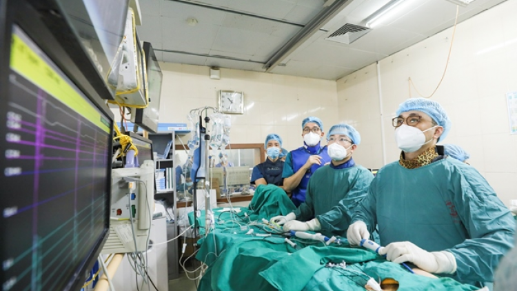 Việt Nam chữa rối loạn nhịp tim phức tạp do rung nhĩ bằng Kỹ thuật mới (01/11/2023)