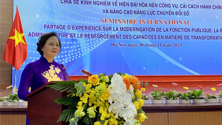 Hội thảo chia sẻ kinh nghiệm về hiện đại hóa nền công vụ, cải cách hành chính và nâng cao năng lực chuyển đổi số. (30/11/2023)