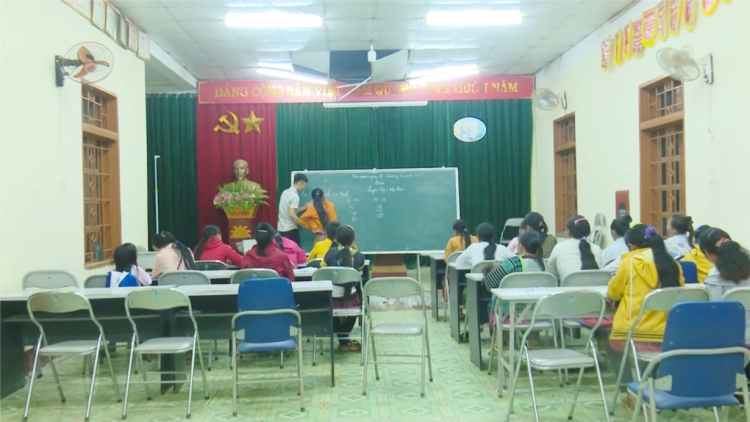 Lớp học đặc biệt nơi rẻo cao (13/11/2023)
