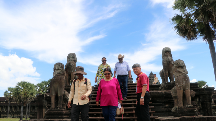 Du lịch Campuchia khởi sắc khi du khách nước ngoài dần trở lại với quần thể Angkor nổi tiếng (05/11/2023)