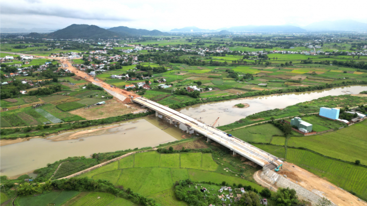 Bình Định: Giải ngân vốn đầu tư công đảm bảo tiến độ (29/11/2023)