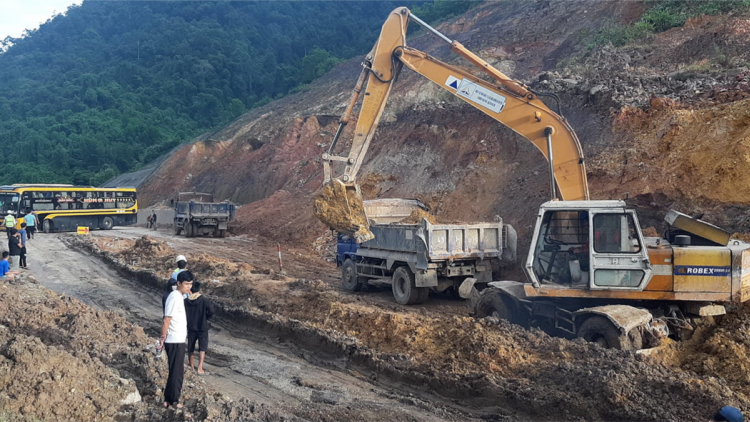 Đề nghị công bố tình huống khẩn cấp thiên tai đường Hồ Chí Minh (25/11/2023)