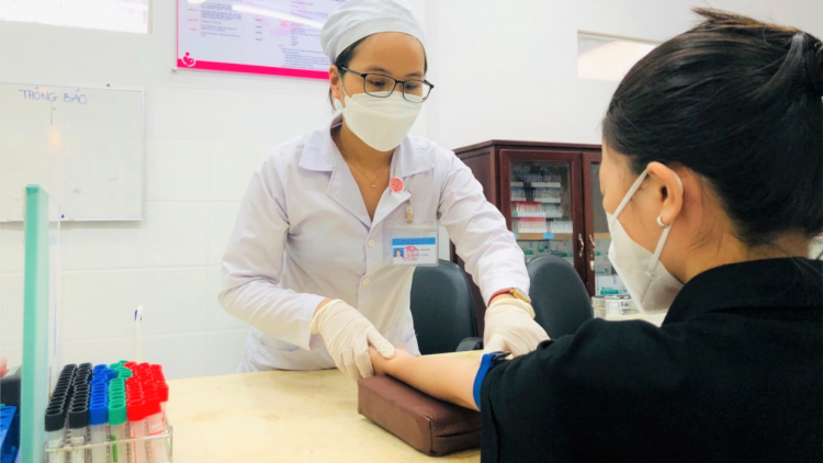 Cần Thơ: Giảm mạnh tình trạng lây truyền HIV từ mẹ sang con (15/12/2023)
