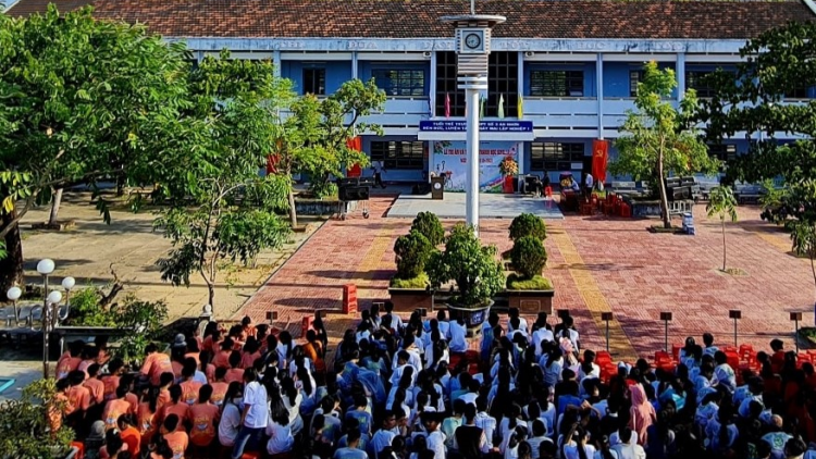 Sở GD-ĐT tỉnh Bình Định thông tin về vụ học sinh lớp 10 bị đánh dập xương mũi (21/12/2023)