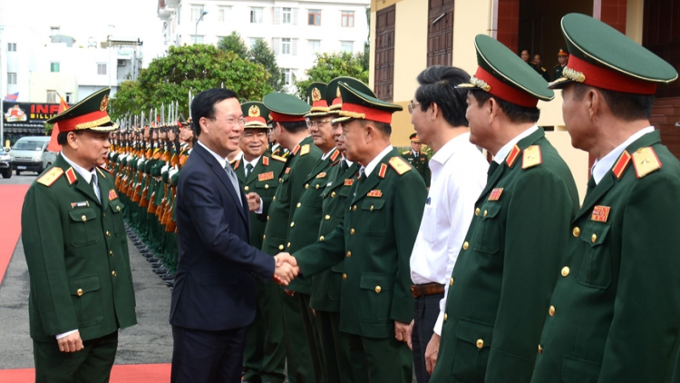 THỜI SỰ 12H TRƯA 5/12/2023: Chủ tịch nước Võ Văn Thưởng thăm và làm việc với Bộ Tư lệnh Quân khu 5