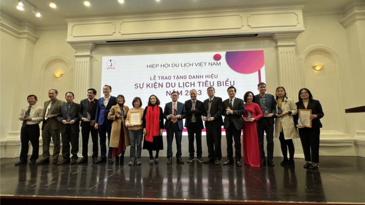 Cần kiện toàn các điều kiện cần và đủ để phục hồi hoàn toàn ngành du lịch trong năm 2024 (23/12/2023)