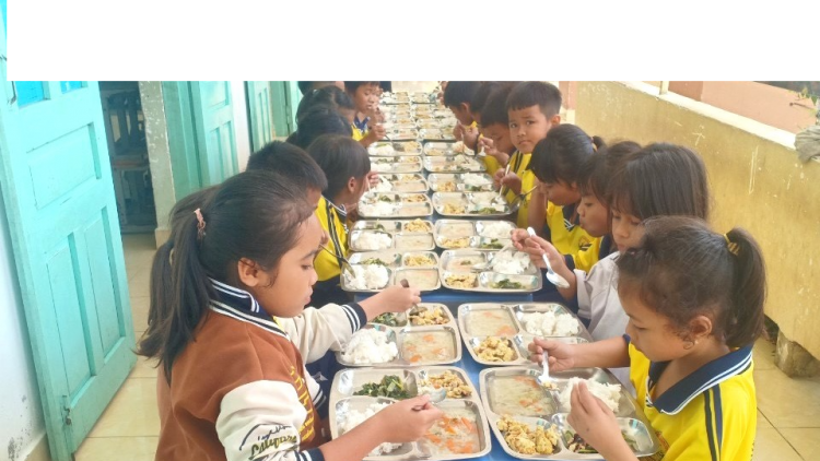 Khánh Hòa: Hơn  61 tỷ đồng hỗ trợ trẻ em miền núi uống sữa (14/12/2023)