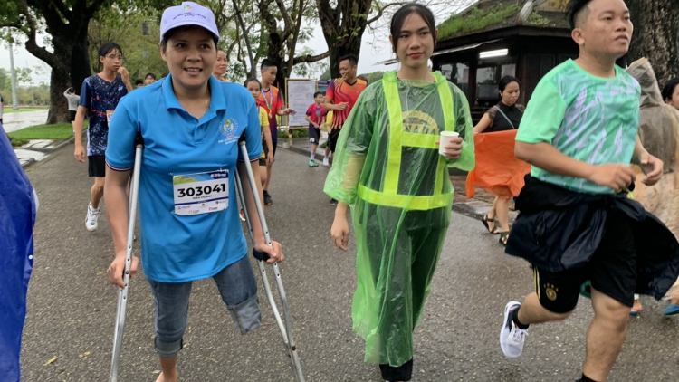 Thừa Thiên Huế: Hơn 5.000 người tham gia chương trình"Mỗi bước chạy-Nối yêu thương" (03/12/2023)