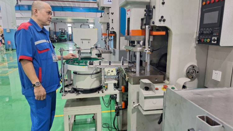 Doanh nghiệp Việt Nam đầu tiên dùng công nghệ Sintering sản xuất công nghiệp hỗ trợ (02/12/2023)