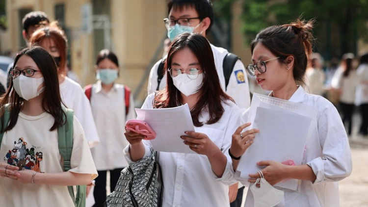 Ngoại ngữ không còn là môn thi bắt buộc trong kỳ thi TN THPT từ năm 2025, liệu có đáng lo ngại? (15/12/2023)