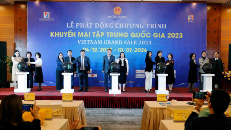 Hàng hóa giảm đến 100% trong Chương trình Khuyến mại tập trung quốc gia (15/12/2023)