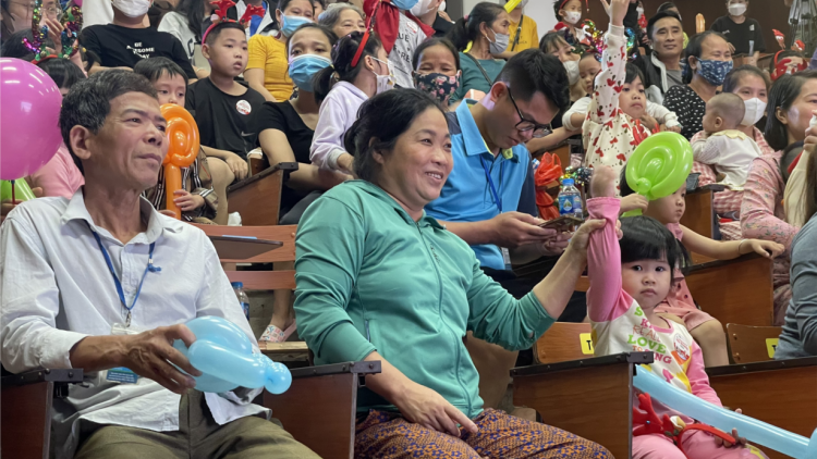 Ấm áp chương trình Giáng sinh yêu thương (16/12/2023)