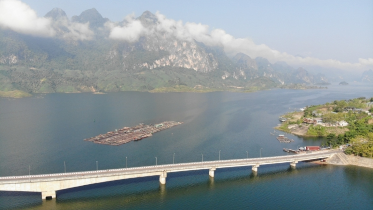 Vùng lòng hồ Quỳnh Nhai - Có một biển xanh giữa đại ngàn Tây Bắc (24/2/2023)