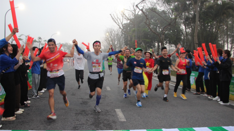 Thành phố Huế: Hơn 3.000 người tham gia “chạy vì sức khỏe cộng đồng” (05/2/2023)