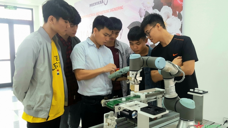 Xu hướng tuyển sinh ĐH 2023: “Nở rộ” ngành học mới, đừng để “sớm nở tối tàn” (19/2/2023)