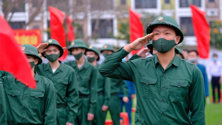 Thanh niên Hà Nội phấn khởi lên đường nhập ngũ (6/2/2023)