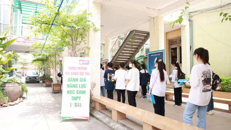 Bộ Giáo dục và Đào tạo: Không thành lập trung tâm khảo thí độc lập. (26/2/2023)