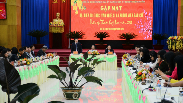 Gia Lai: Gặp mặt 230 đại diện trí thức, văn nghệ sĩ và phóng viên báo chí (06/2/2023)