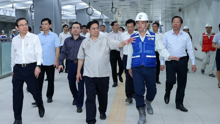 Thủ tướng: Đẩy mạnh 3 đột phá chiến lược, tập trung nguồn lực cho 3 động lực tăng trưởng là tiêu dùng, đầu tư và xuất khẩu (2/2/2023)