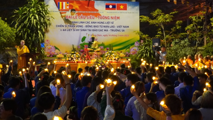 Cộng đồng người Việt Nam tại Lào tổ chức đại lễ cầu siêu, tưởng niệm các anh hùng liệt sĩ (15/3/2023)