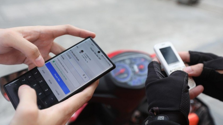 THỜI SỰ 18H CHIỀU 13/3/2023: 3.500.000 thuê bao di động không chuẩn hóa thông tin sẽ bị khóa sau ngày 31/3 tới