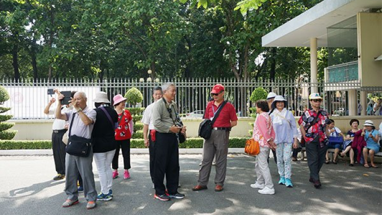 Đoàn du khách đầu tiên của Trung Quốc đến du lịch TP.HCM sau đại dịch Covid - 19 (17/3/2023)