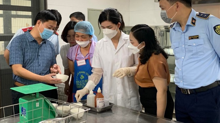 Tăng cường triển khai công tác hậu kiểm về an toàn thực phẩm (17/3/2023)