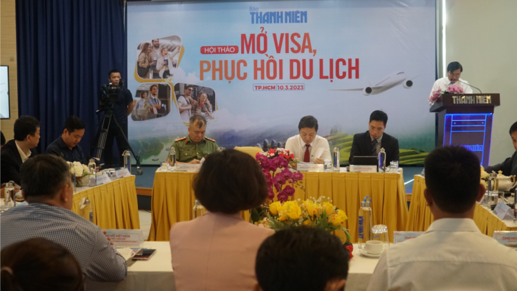 Gỡ “nút thắt” visa để khôi phục du lịch (10/3/2023)
