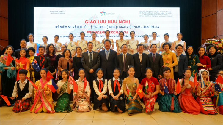 “Giao lưu kỷ niệm 50 năm thiết lập quan hệ ngoại giao Việt Nam-Australia” (31/03/2023)