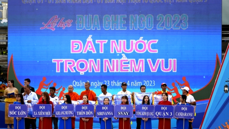 Sôi nổi lễ hội đua ghe ngo lần đầu tiên của TP.HCM (23/4/2023)