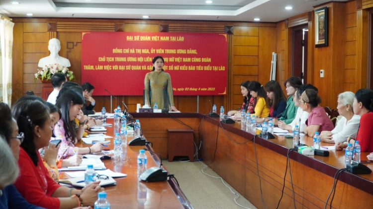 Phụ nữ Việt Nam tại Lào là cầu nối cho quan hệ hai nước (3/4/2023)