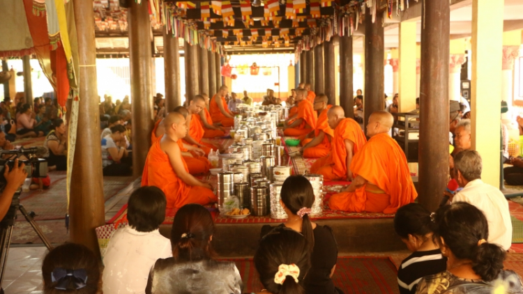 THỜI SỰ 12H TRƯA 14/4/2023: Đồng bào Khmer Nam bộ bắt đầu tết cổ truyền Chôl Chnăm Thmây với nhiều hoạt động văn hoá, thể thao, văn nghệ đặc sắc.