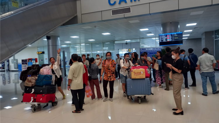 Giá vé máy bay đến trung tâm du lịch bất ngờ giảm, vì sao? (28/4/2023)