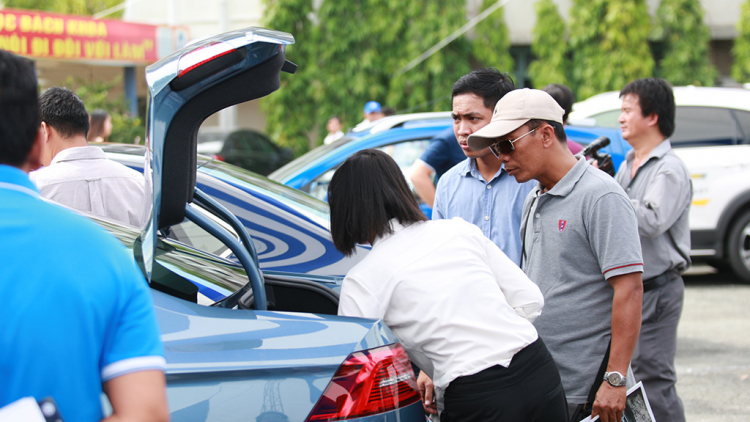 Chấp nhận chạy xe cũ, hay hỏng vặt để có thêm kinh nghiệm hay lựa chọn xe mới, ngon lành mới chạy? (24/4/2023)