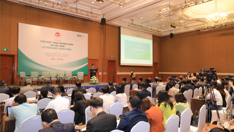 Thúc đẩy tăng trưởng xanh tại Việt Nam: Lộ trình đến thành công (18/4/2023)