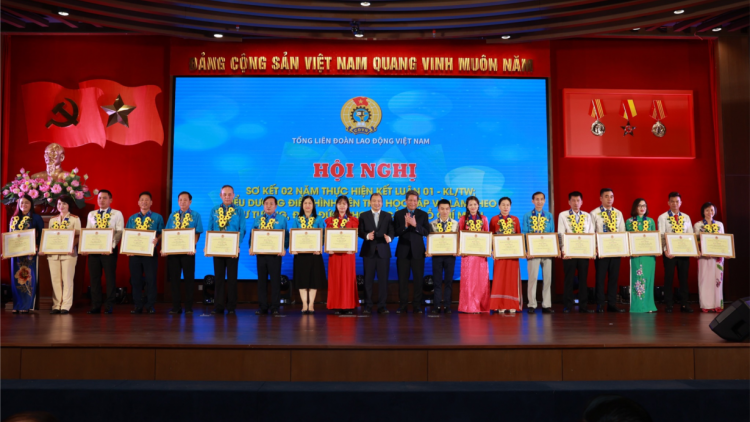 Học Bác đê làm tốt hơn công việc mỗi ngày (16/5/2023)