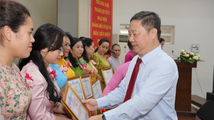 Phụ nữ TP.HCM học tập và làm theo Bác Hồ (19/5/2023)