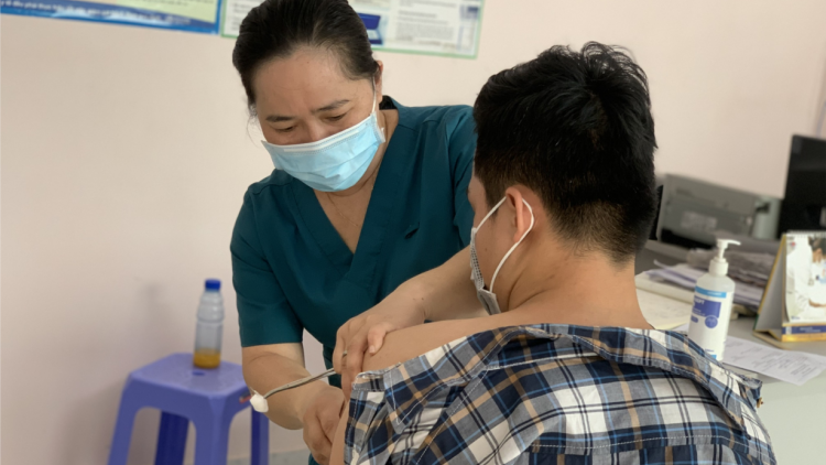 TP.HCM: Người dân đi tiêm vaccine ngừa COVID-19 còn ít
(02/5/2023)