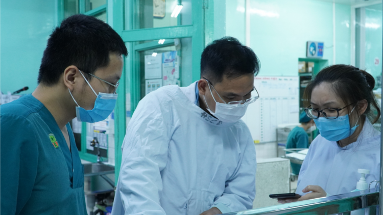 TP. HCM: 3 bệnh nhân ngộ độc Botulinum bị liệt hoàn toàn, phải thở máy (23/5/2023)