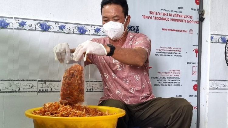 Nâng tầm tôm khô, ba khía muối Cà Mau từ Chương trình OCOP (07/6/2023)