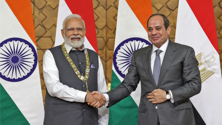Ai Cập trao tặng Thủ tướng Ấn Độ Narendra Modi Huân chương sông Nile (25/6/2023)