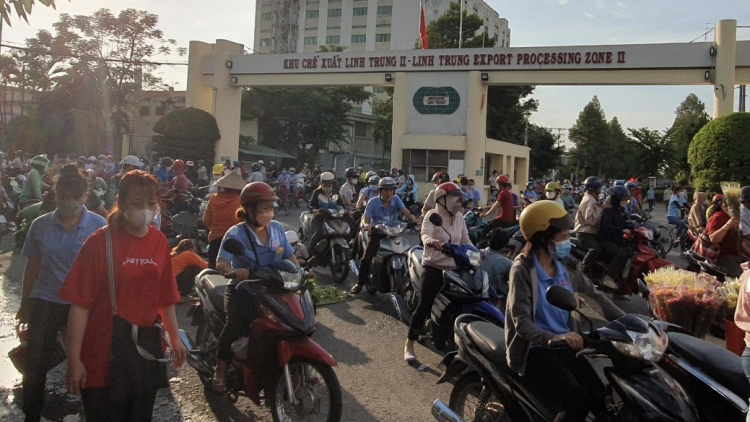 Nợ BHXH kéo dài, đời sống công nhân càng thêm lao đao (2/6/2023)