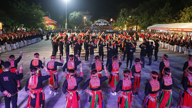 Giữ gìn bản sắc văn hóa dân tộc Dao ở Khe Cá, tỉnh Yên Bái (30/6/2023)