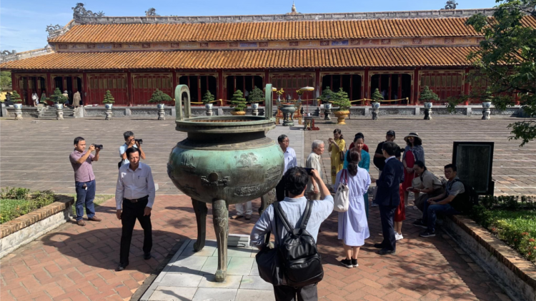Triển lãm “Giang sơn Việt Nam trên Cửu Đỉnh”  (16/6/2023)