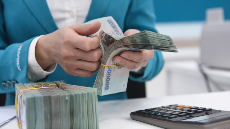 Phó Thống đốc Ngân hàng Nhà nước: Lãi suất sẽ tiếp tục giảm (04/6/2023)