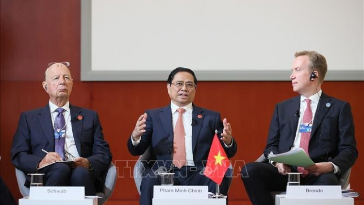 THỦ TƯỚNG CHÍNH PHỦ PHÁT BIỂU TẠI PHIÊN THẢO LUẬN ĐẦU TIÊN CỦA HỘI NGHỊ WEF THIÊN TÂN (27/6/2023)